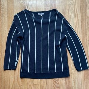 Banana Republic 3/4 sleeved black and white sweater